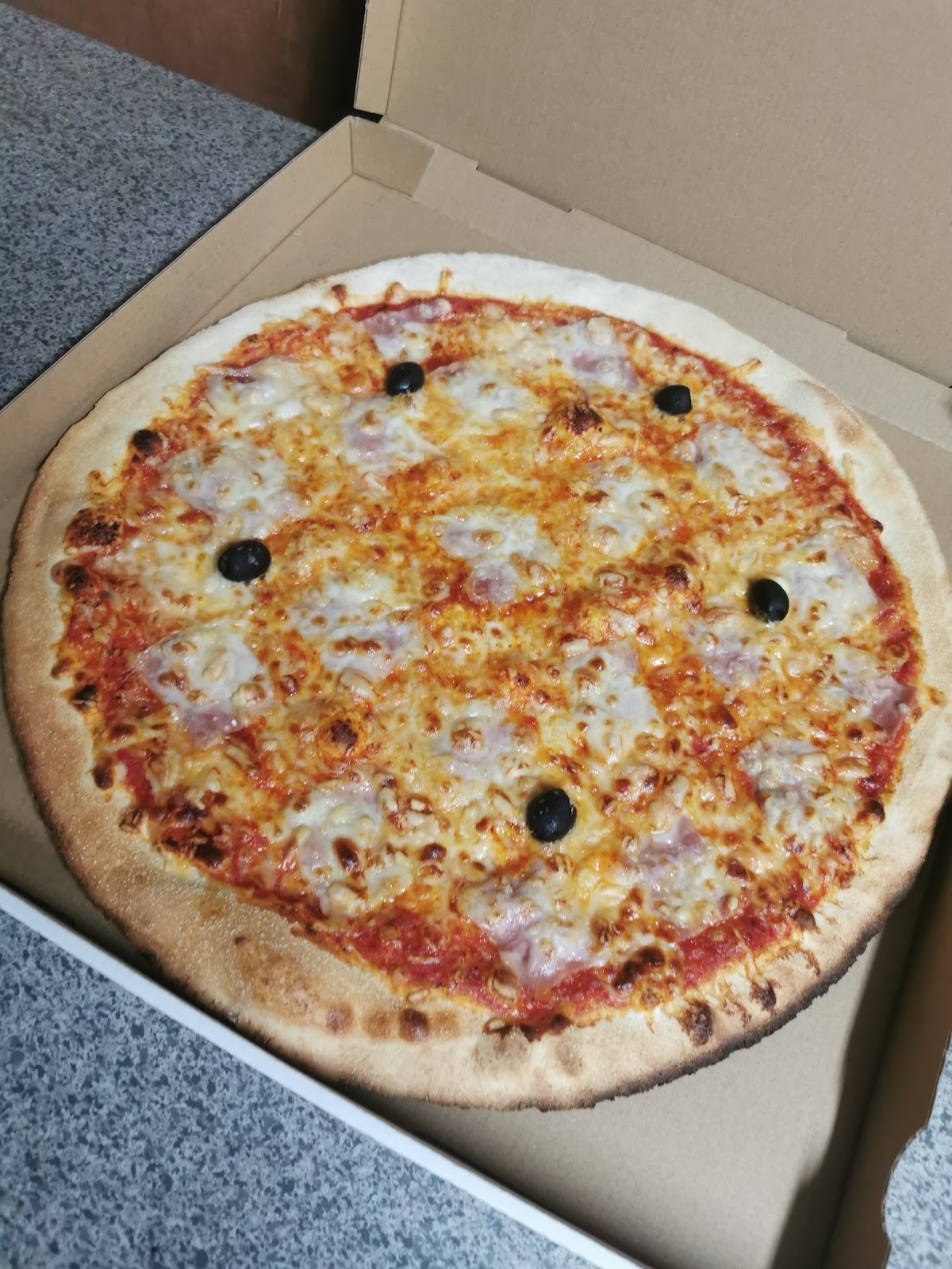 DANIA Pizza - photo 1